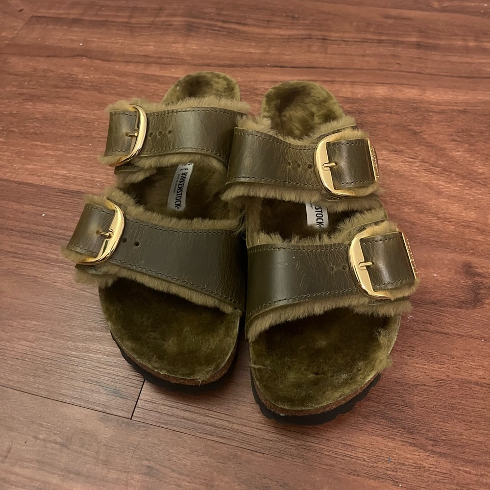 arizona big buckle shearling birkenstocks